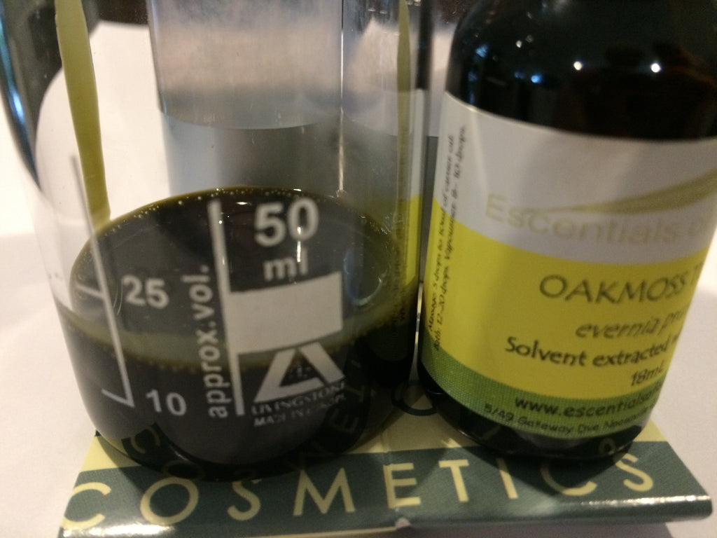 Oakmoss Essential Oil (Evernia prunastri) – HIGH ALTITUDE COSMECEUTICALS™